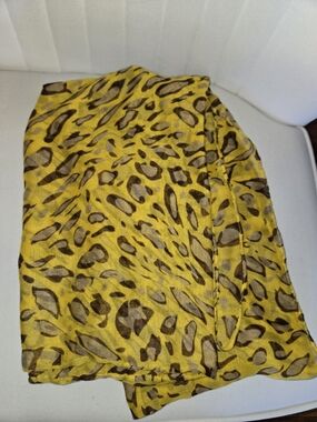 Yellow Leopard Print Lightweight Scarf